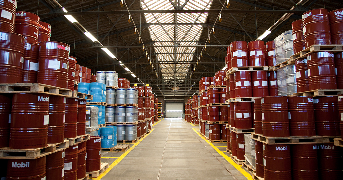 Industrial lubrication and storage FAQ Mobil™