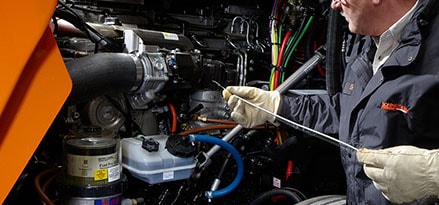 ExxonMobil Optimized Oil Drain Interval Process with Mechanic