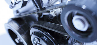 Synthetic motor oil for engine wear protection