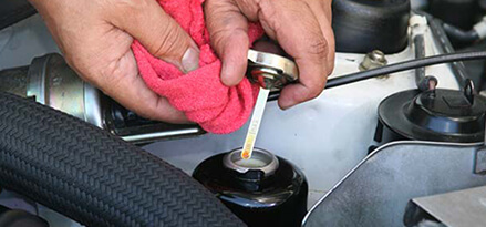 Check brake fluid reservoir level Check brake fluid reservoir level