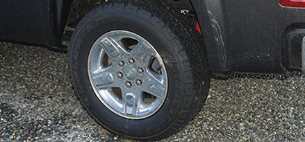 Common pickup truck allows for simple four or five wheel rotation
